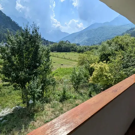Guests House, Artani